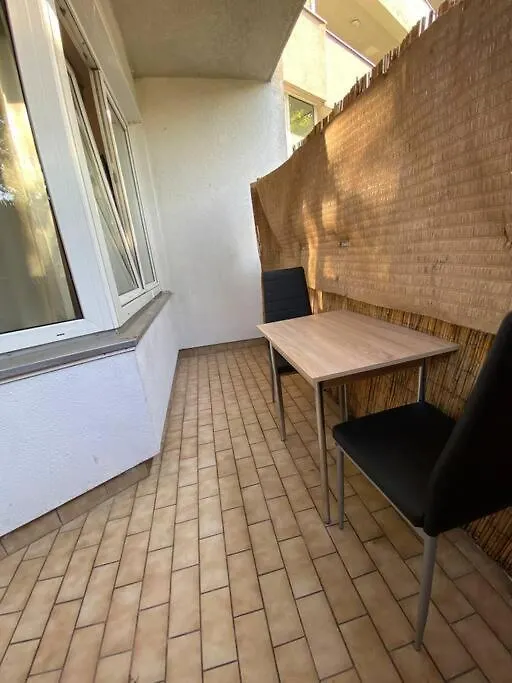 Apartment With Balcony Berlín